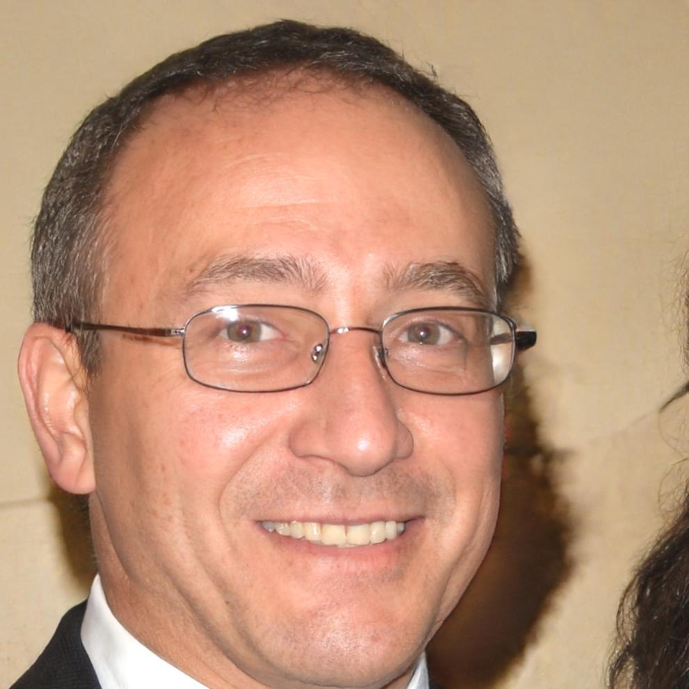 Experienced startup finance mentor and entrepreneur